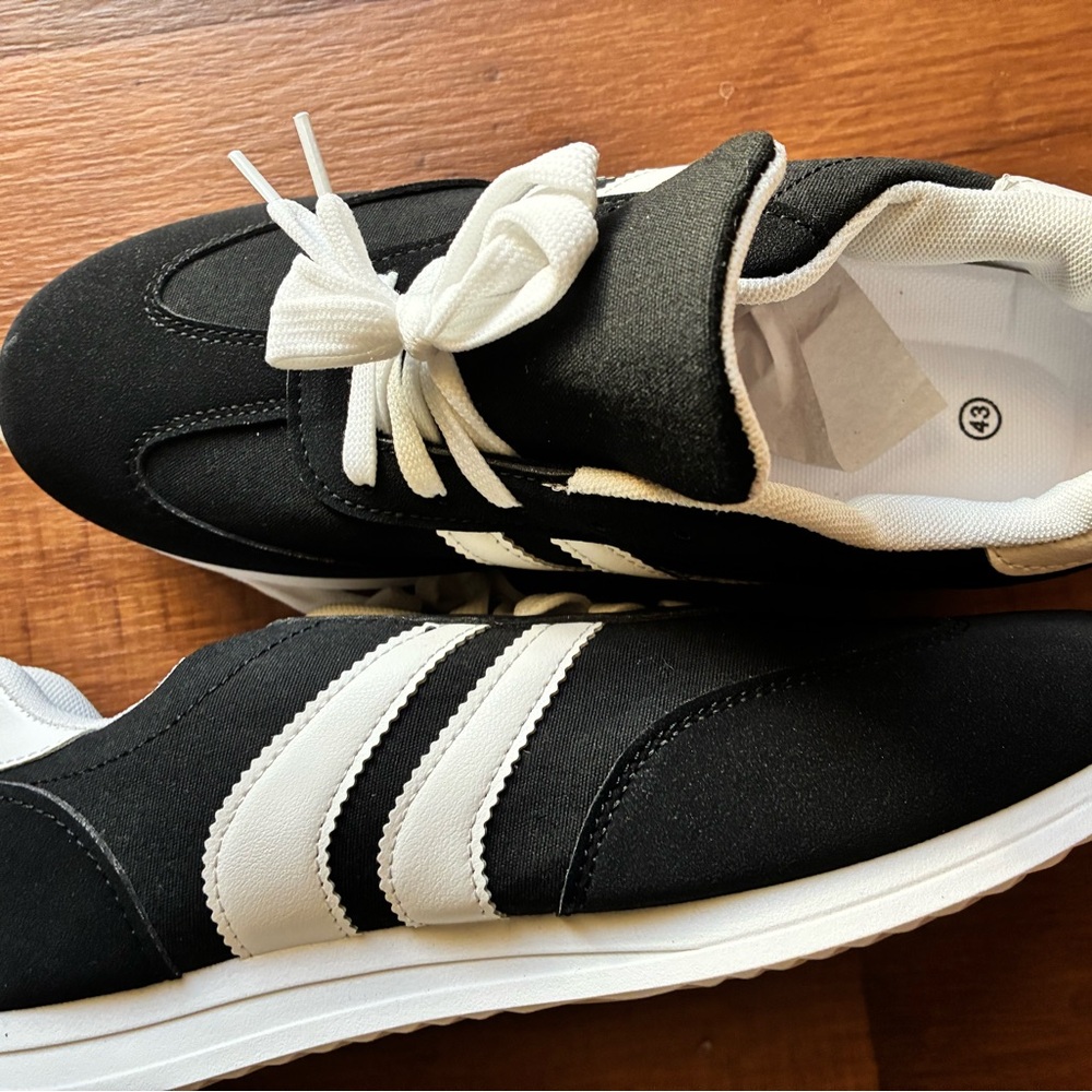 Women's Black and White Sneakers (knock offs)